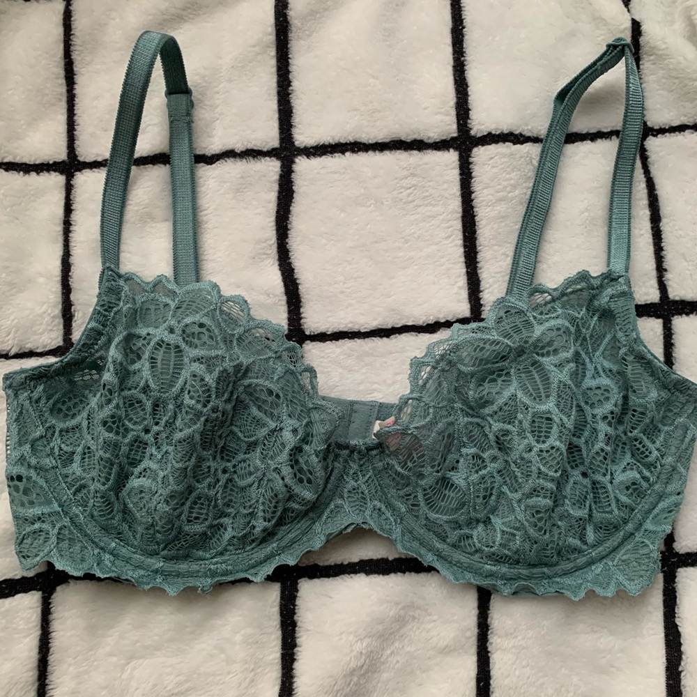 Victoria Secret bra